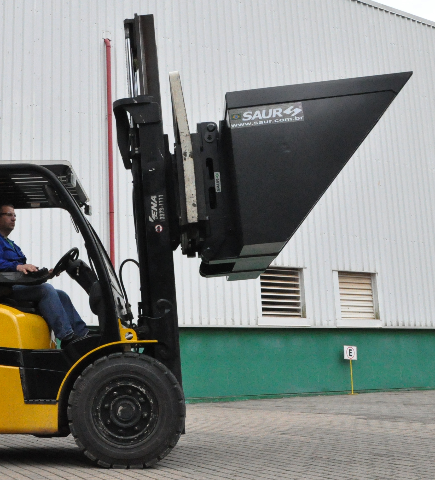 Hydraulic Loading Bucket SAUR with higher capacity