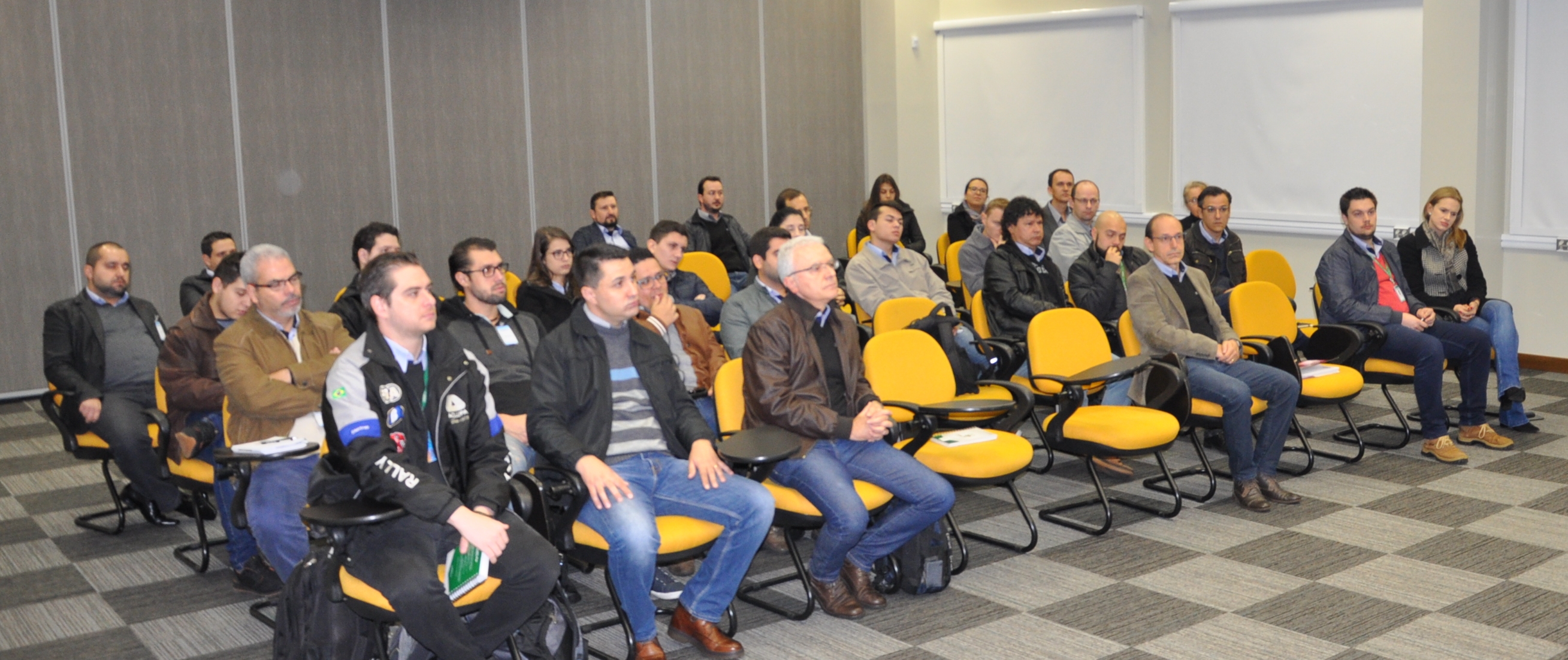 Foto_4_-_Equipe_Industrial_Encontro_Comercial