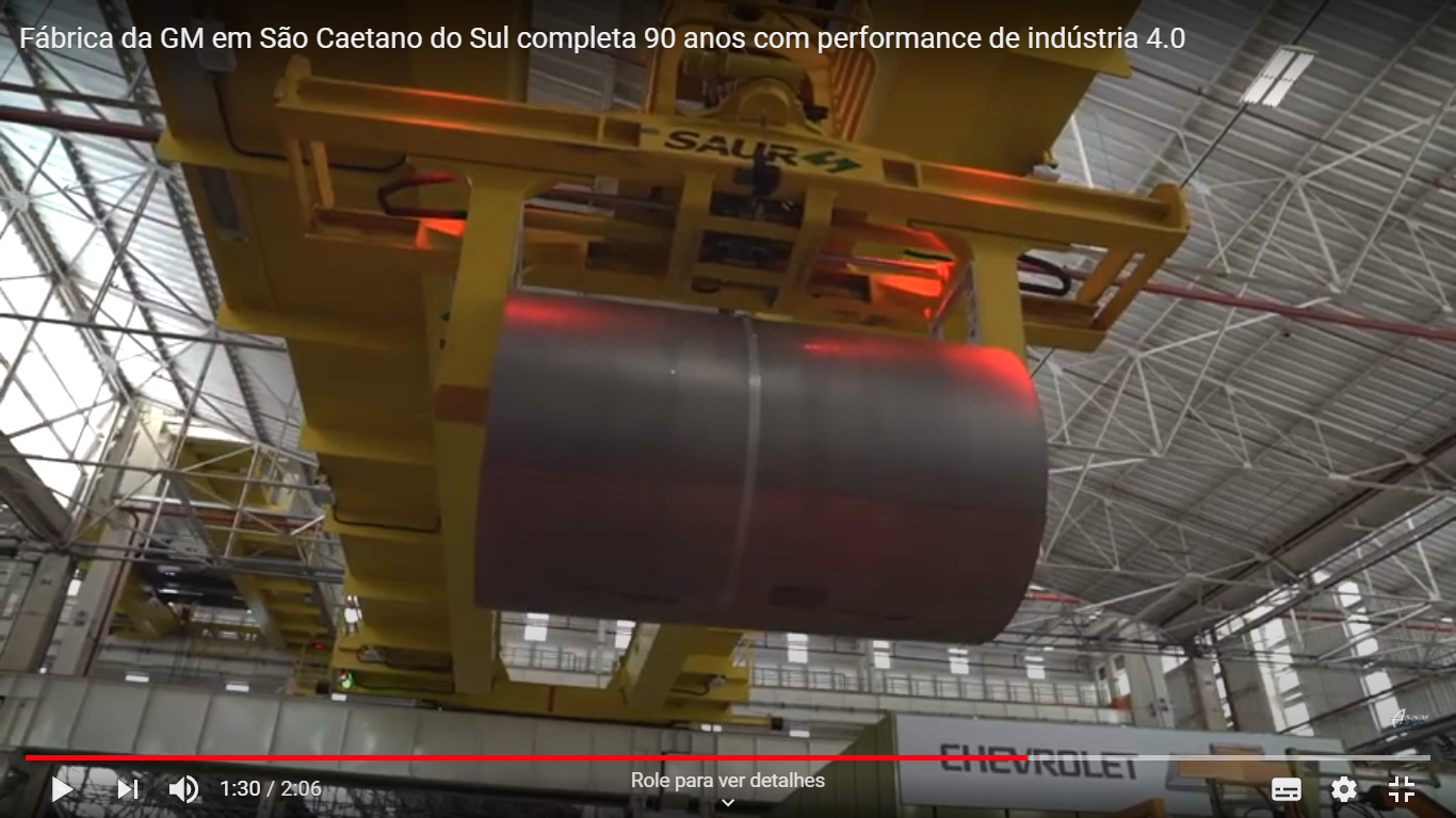 Garra para Manuseio de Bobinas de Aço SAUR compõe performance da indústria 4.0 de uma das maiores fabricantes automobilísticas do Brasil