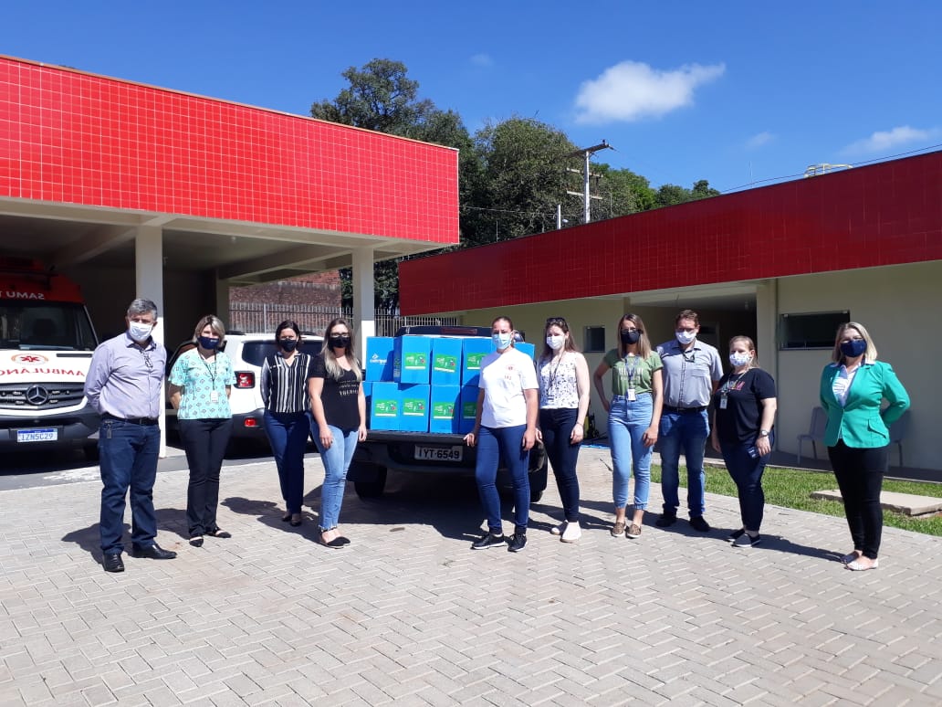 SAUR entrega Cestas Natalinas para equipes do Pronto Atendimento e SAMU