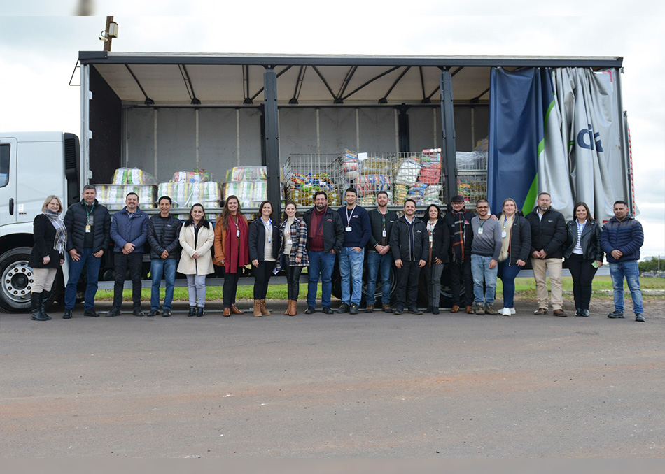 Campanha “Juntos pela Solidariedade”: SAUR, Cotripal e Tromink realizam entrega de doações para o CRAS e a SAEBA