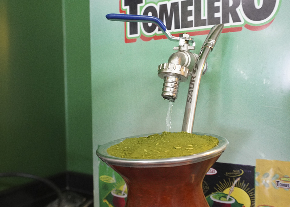 SAUR comemora a Semana Farroupilha com  música da cultura gaúcha e chimarrão