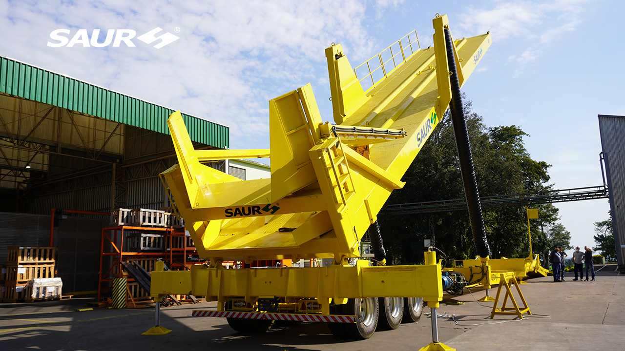 Plataforma de Descarga Rebocável | SAUR