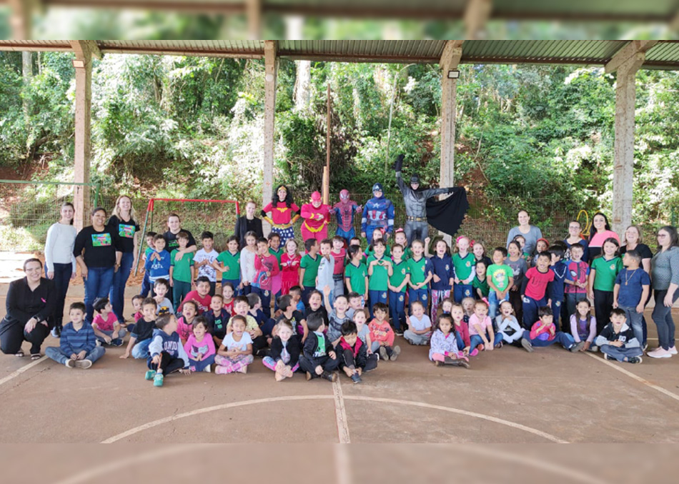 SAUR comemora com a EMEF Maurício Cardoso o Dia das Crianças