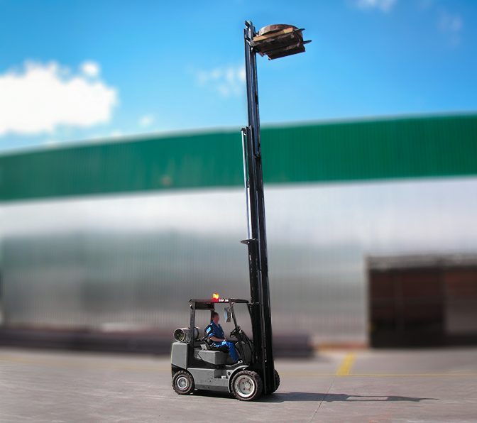 Torres e Dispositivos de Elevação – SAUR