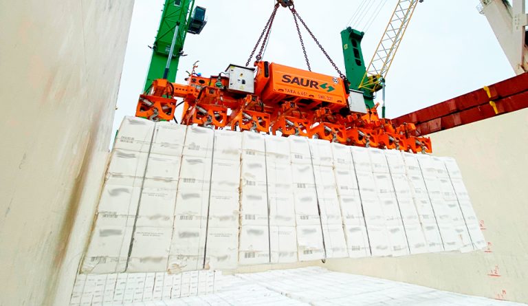 Spreader com Ganchos Pneumáticos para Celulose – SAUR - Galeria
