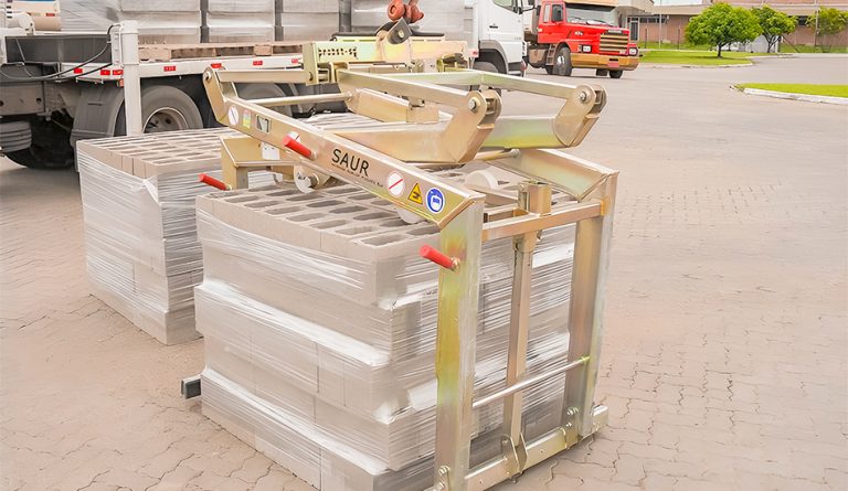 Garra Mecânica para Blocos de Concreto Scissor Grab SG – 100 - Galeria
